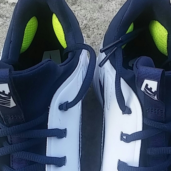 🆕Nike Air Huarache Sneakers/NWNT - Picture 3 of 8